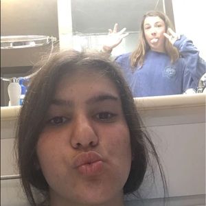 Meet your Posher, Camille